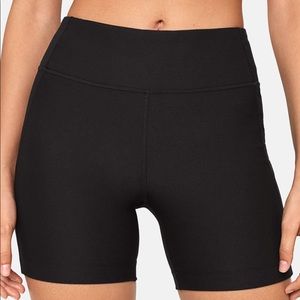 Outdoor Voices Warmup Shorts Black Size Small